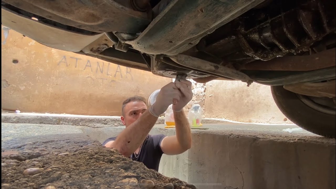 Renault 12 Tsw Şanzıman temizliği | Araç altı temizleme | taban çürük tamir | (ustalara sitem 😏)