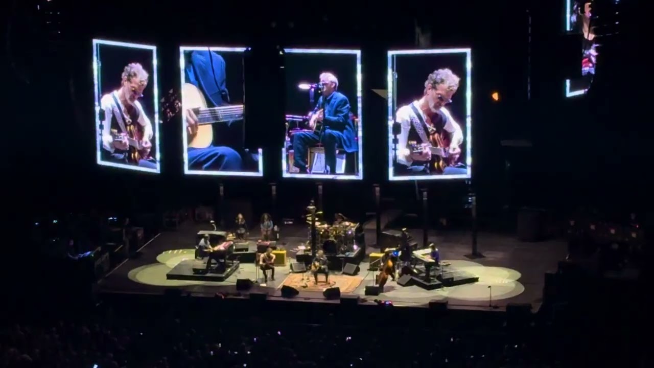 Eric Clapton 2025! “Bell Bottom Blues” - Nashville 2025 @ Bridgestone Arena 