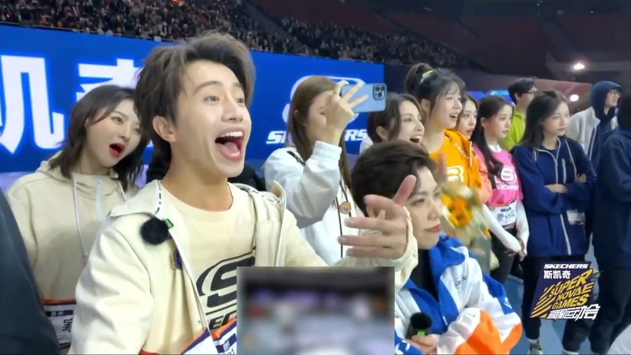IDOLS Reaction to SANTA vs BOOBOU Friendship Battle at Super Novae Games｜超新星运动会偶像反应：赞多布布世界冠军友谊对战