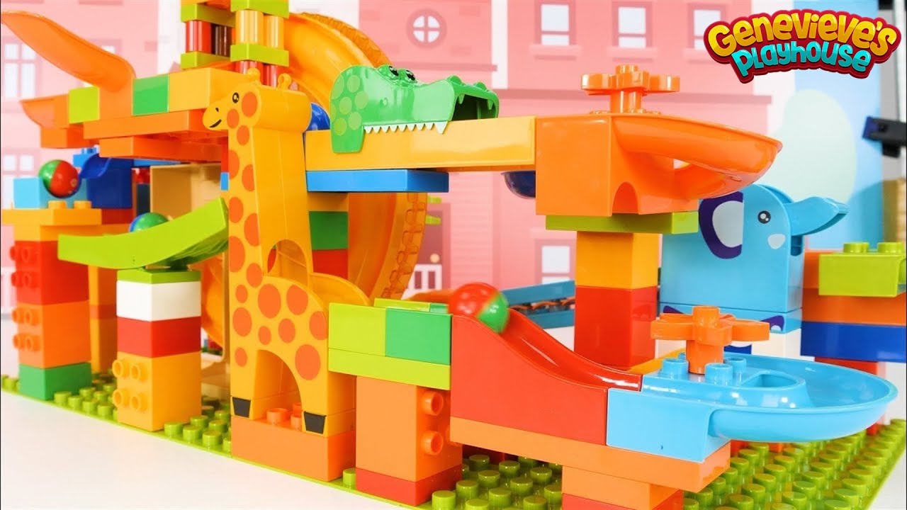 Let's build a fun marble maze with building blocks!