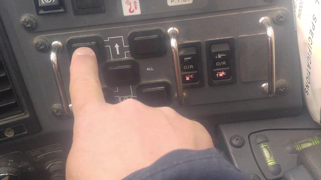 Tadano mobile crane computer setup. 100 ton