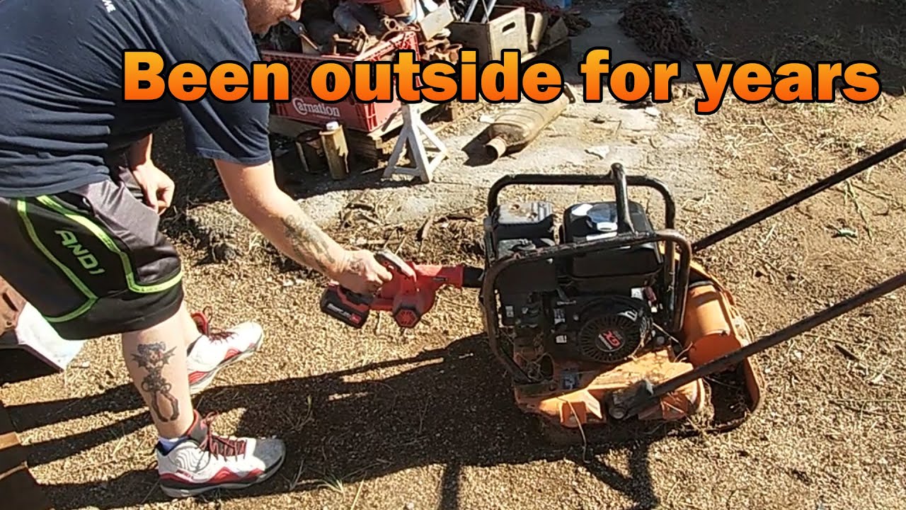 HOW TO FIX A HONDA GX 160 PLATE COMPACTER. Sat out side for 5 years and it didn't work!!!