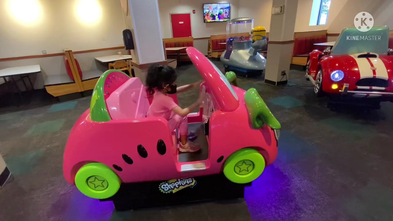 Erin@chuck E. Cheese in San Jose California