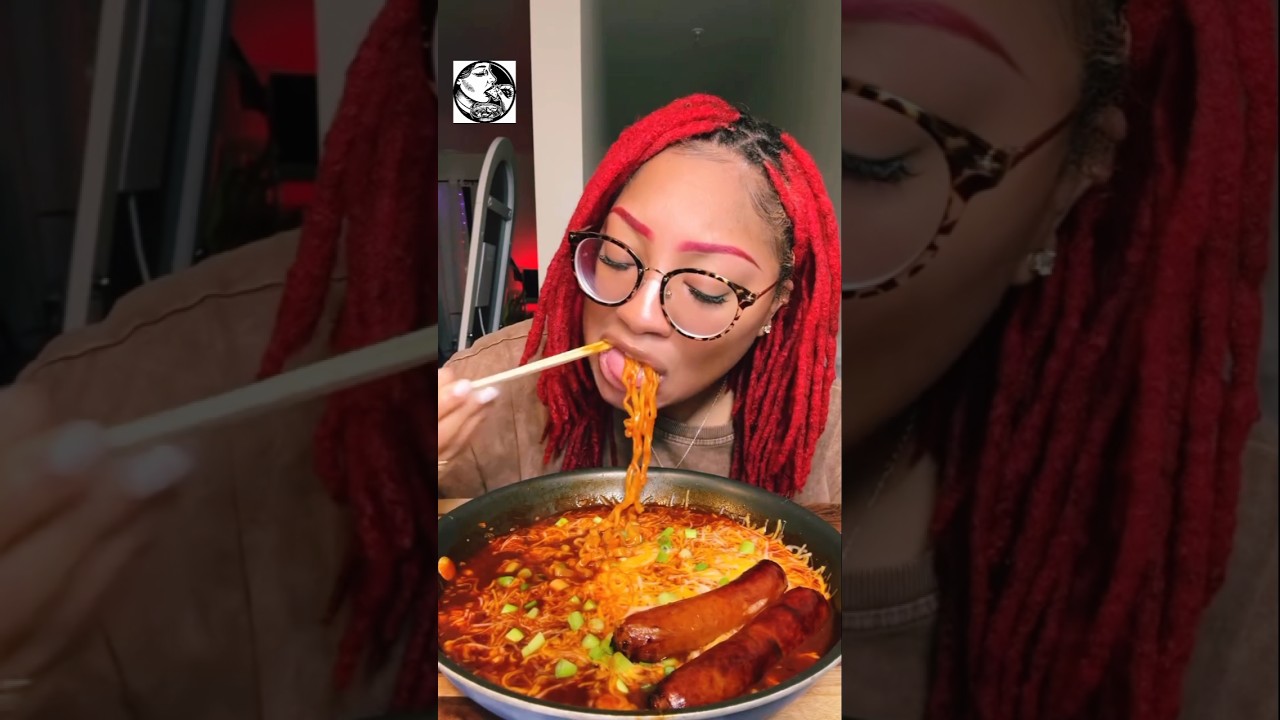 Satisfying Soft Stew Ramen Noodles with Kie&rsquo;s Special Toppings #mukbang #shorts #soft #trending