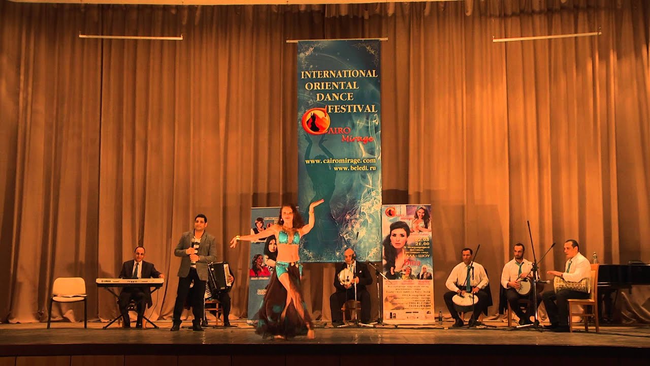Nata Fari bellydancer - Fakkarouni with Katia Eshta orchestra