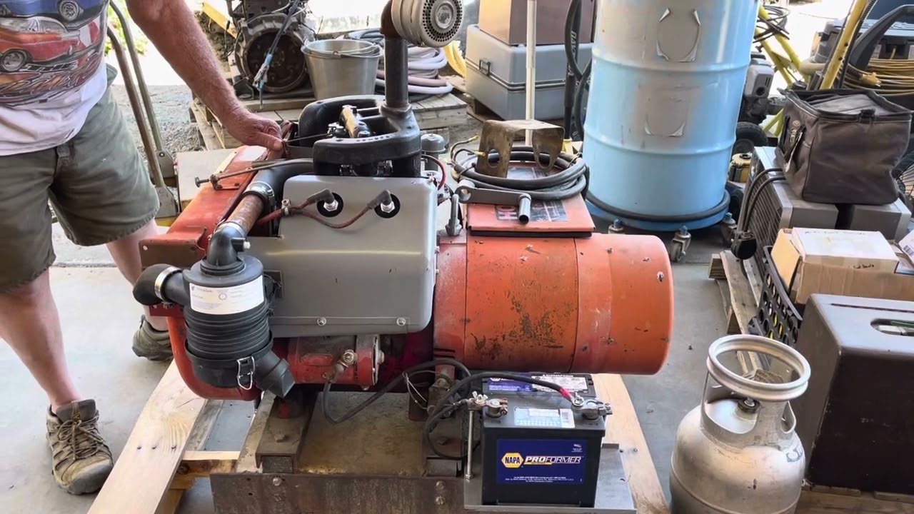 Wisconsin V4HD Engine Motor  Working And Running