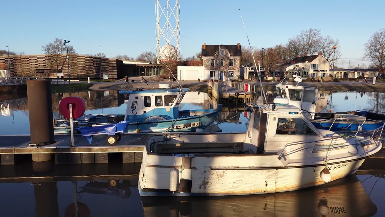 Petit Port Ensoleillé BONUS (4K 60Ips  AUTO  ND; 32  Audio;5.1)   DJI mini 5 PRO