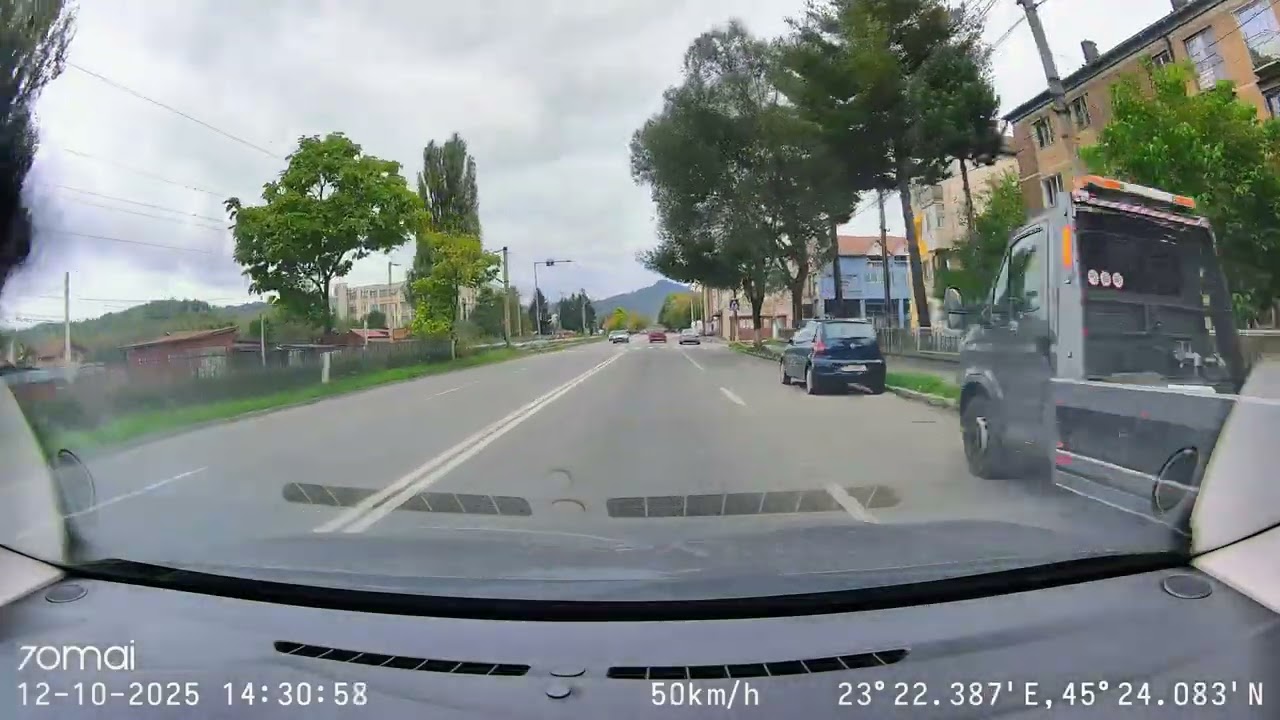 Depasire linie dubla continuă s-au avem trei benzi 