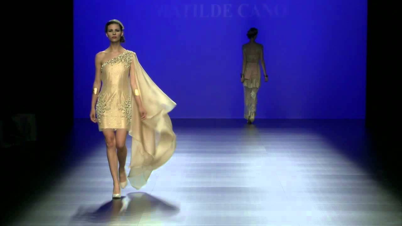 Desfile invitada y novia Matilde Cano 2016 - Barcelona Bridal Week 2015