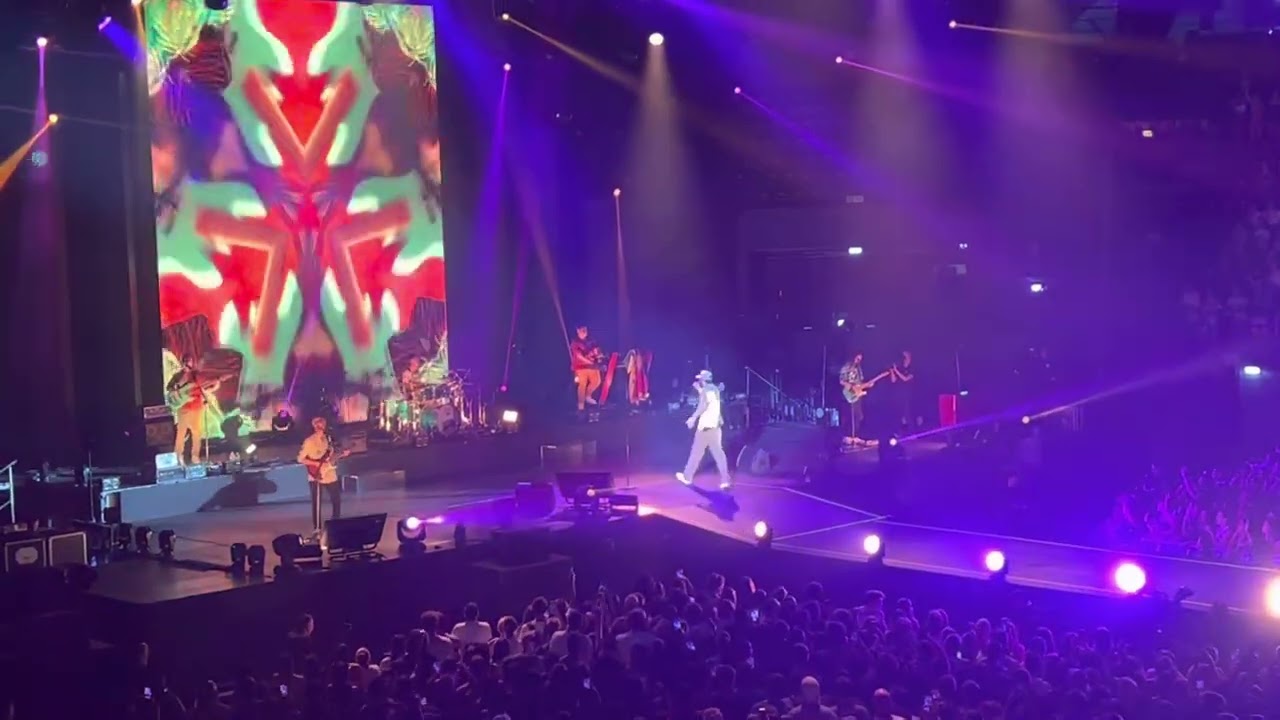 Pinguini Tattici Nucleari - Nonono (live Assago forum 06/07/22)