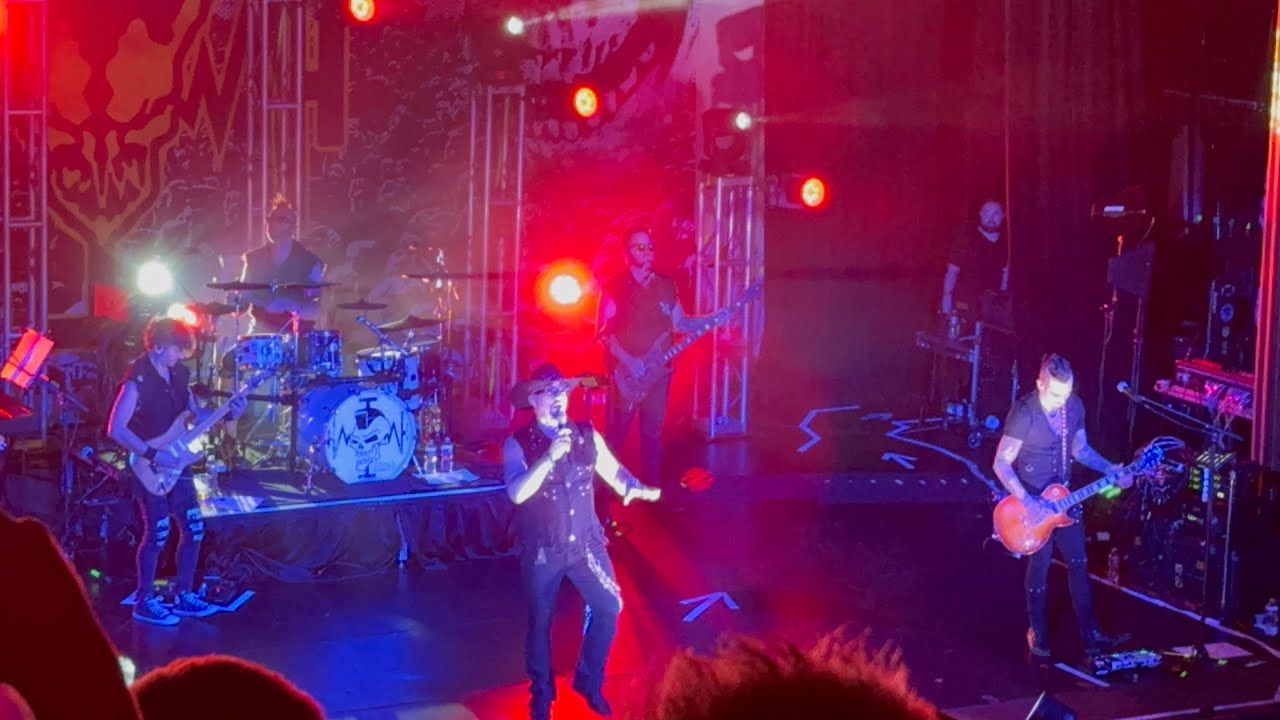 Geoff Tate (Queensryche) “Jet City Woman” 10/11/2025 Tarrytown Music Hall, Tarrytown, NY