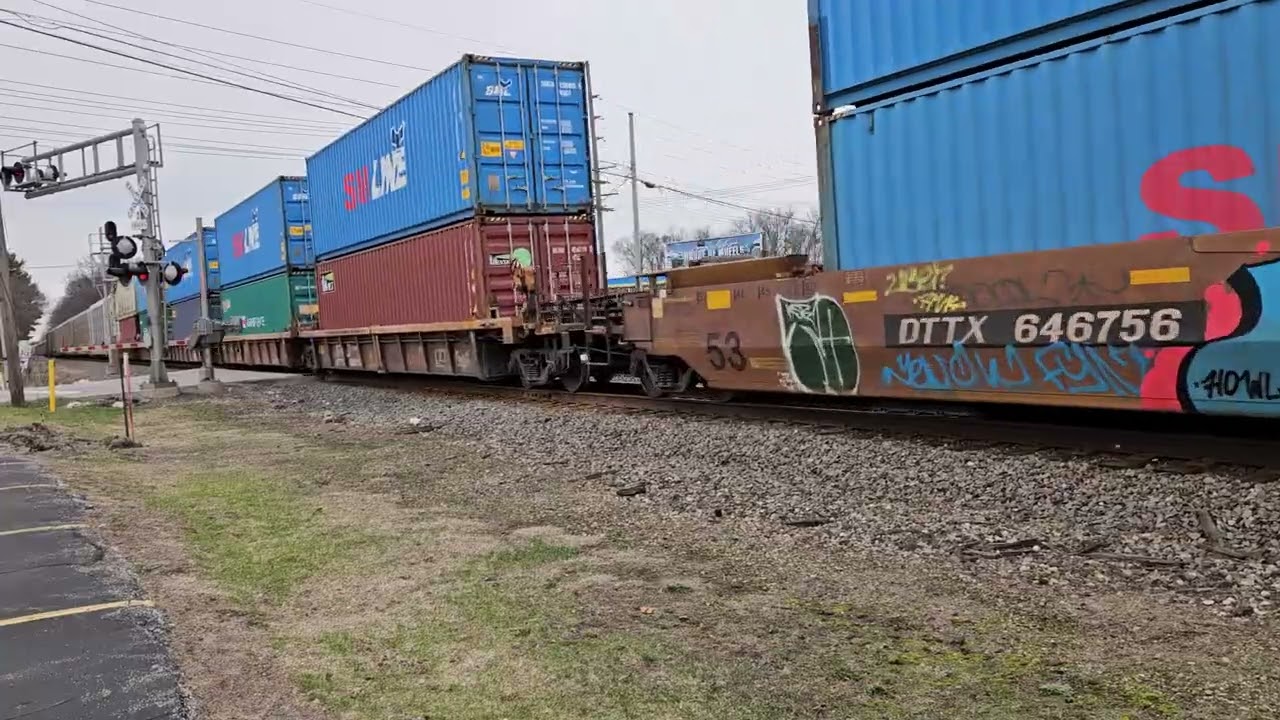 CN Z149 w/ Inspection Car 