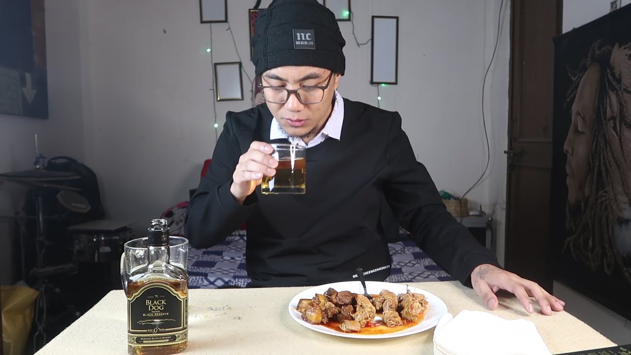 Alcohol Mukbang | Christmas Special
