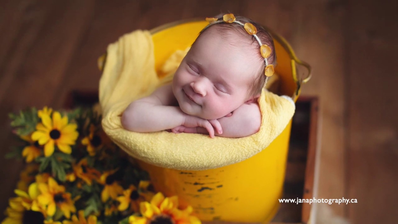 how pose newborn baby in bucket photography tutorial