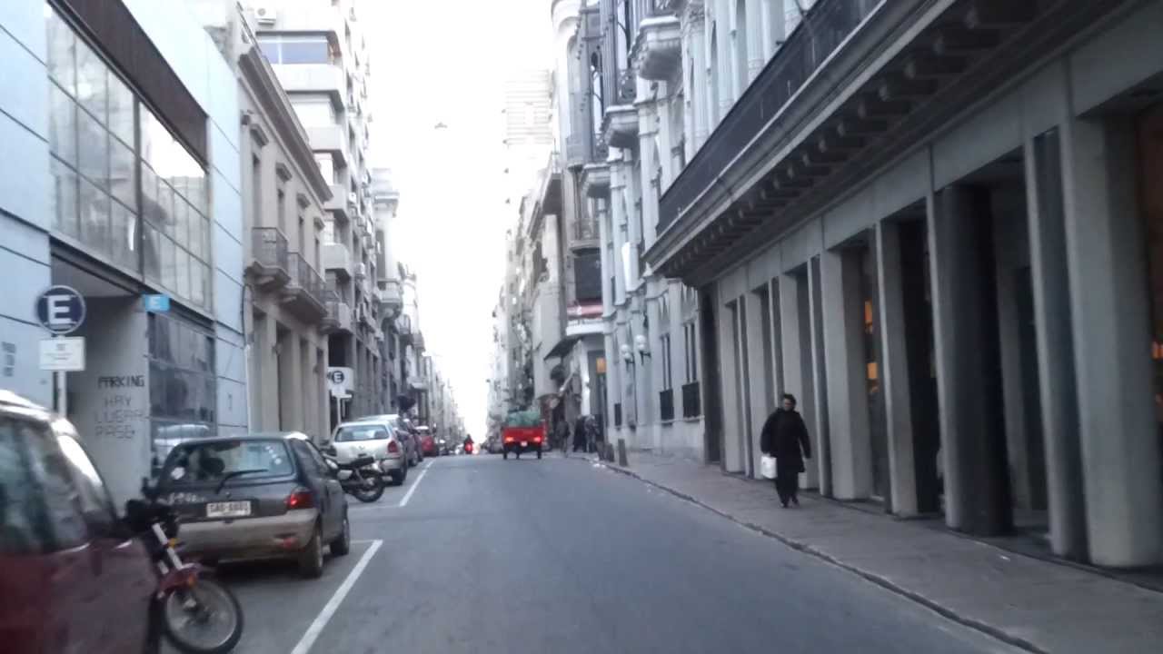 Paseando por Montevideo, Calle Uruguay
