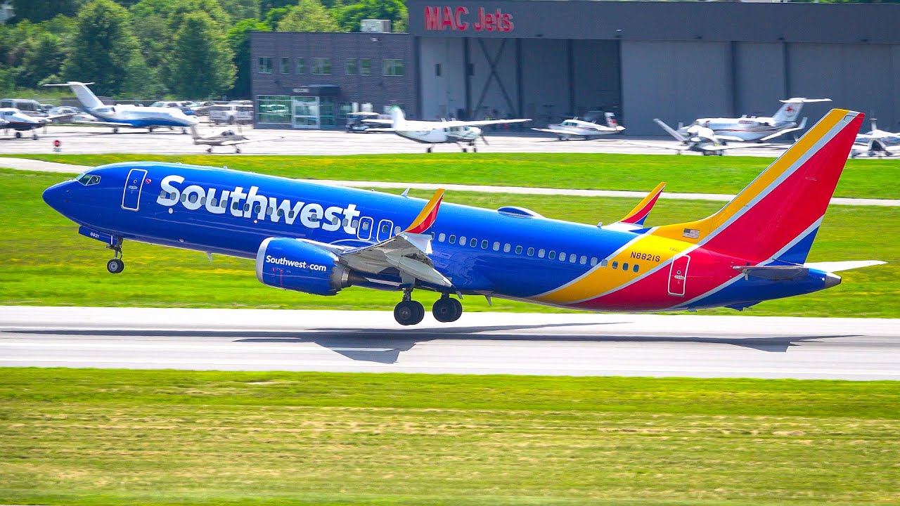 (4K) 21 MINUTES of PLANESPOTTING IN PORTLAND! - [KPWM/PWM]