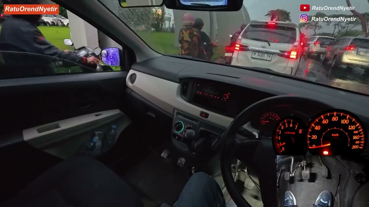 #763 -  HUJAN DERAS BANYAK HAMBATAN - SIGRA 1.0 M M/T - POV DRIVING INDONESIA