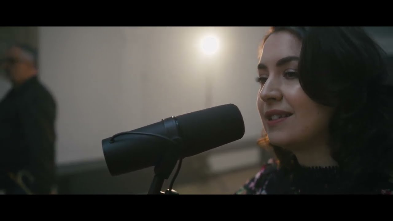 Ciara O'Neill - Woman - Live Session
