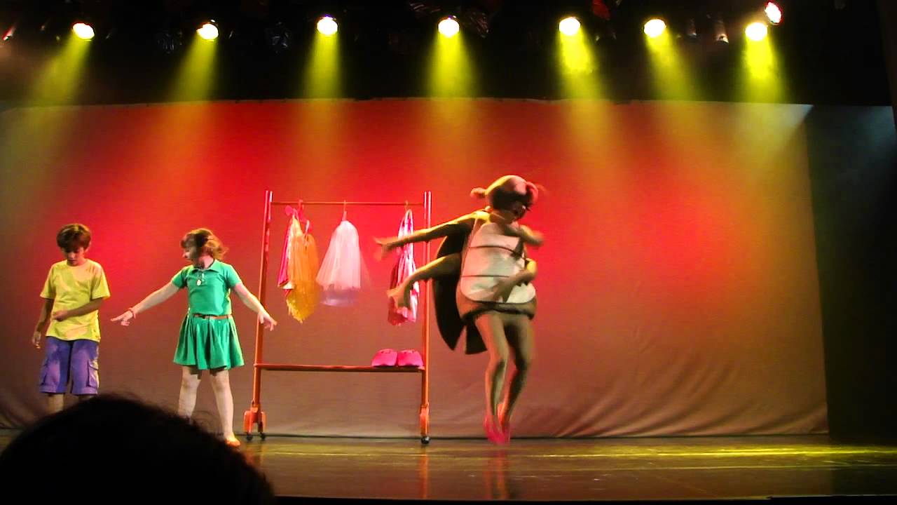 Galinha Pintadinha, o Musical  - Teatro das Artes - GALINHA PINTADINHA E A BARATA DIZ QUE TEM