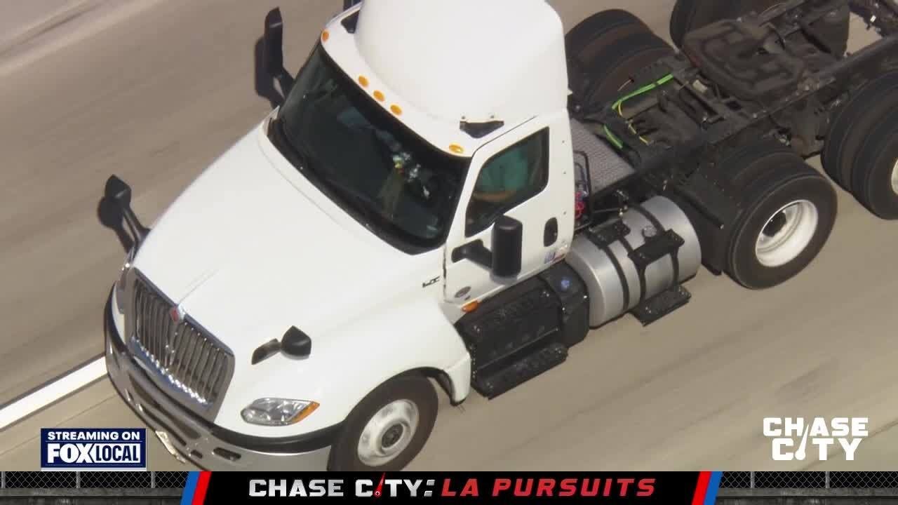 Chase City: SWAT BearCat Clashes With Stolen Big Rig Mid-Pursuit - 9/24/25 | FOX 11 LA