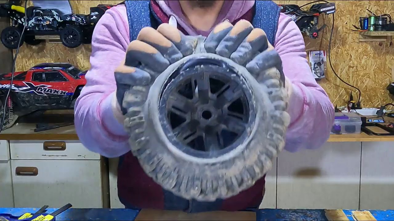 comment décoller des pneus de traxxas x-maxx par Miko-rc08