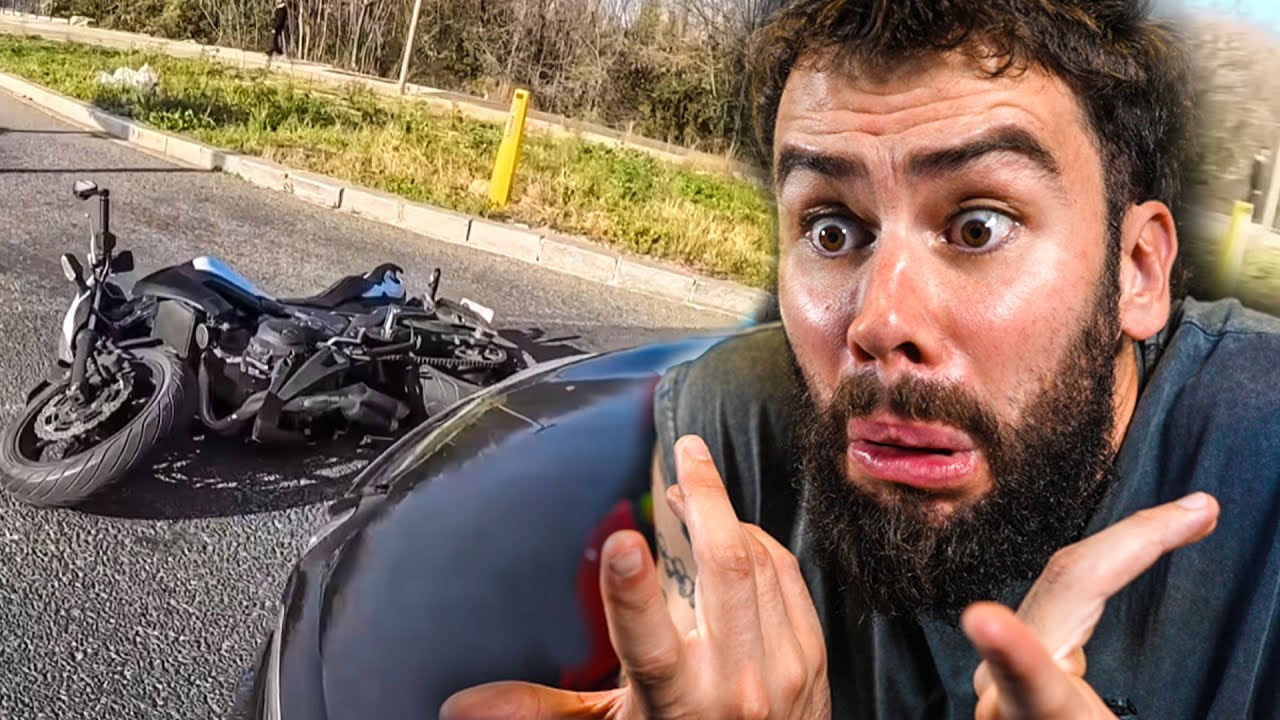 COMMENT ELLE L'A PAS VUE ?! (React moto)