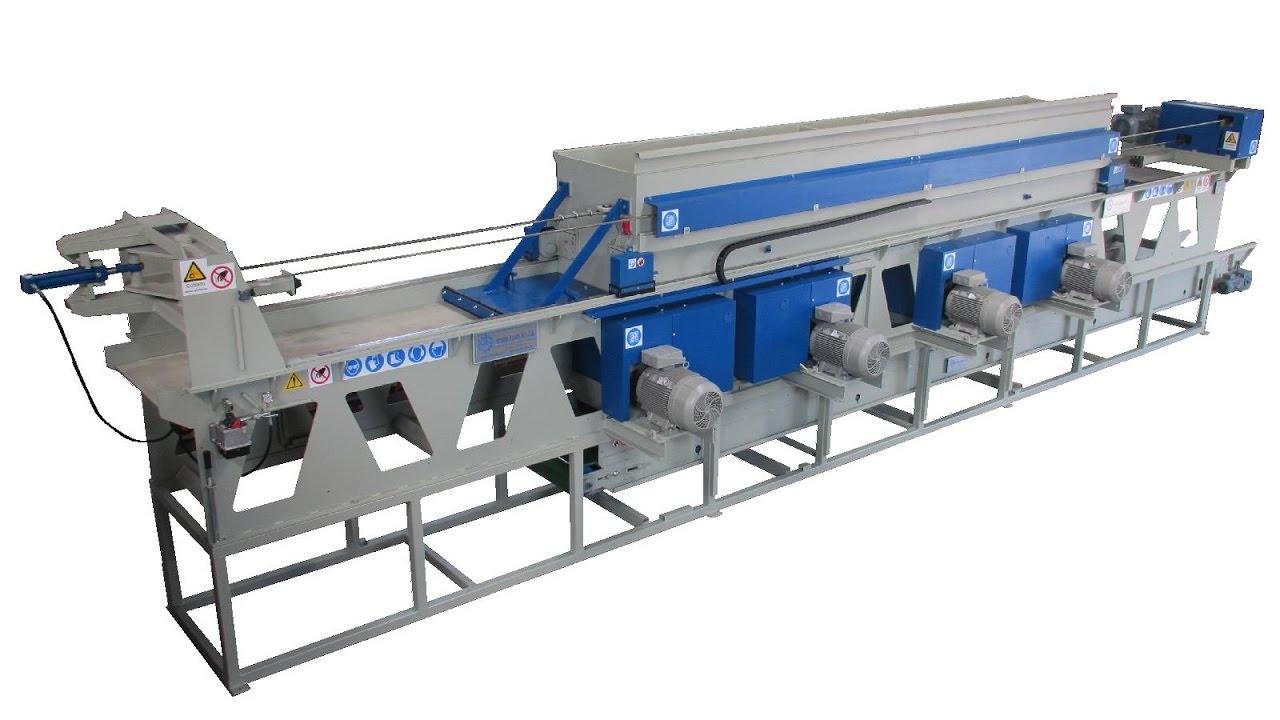 Máquina para produção de aparas de madeira; Wood Shaving Machine; Maquina de hacer virutas