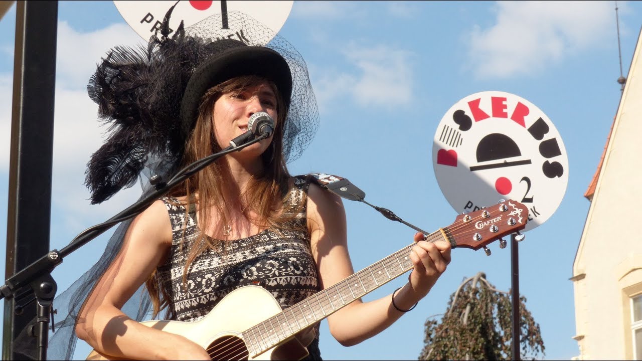 BuskerBus 2019: Denna Kay 