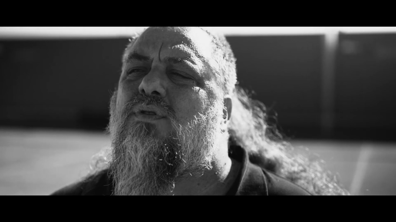 Active Member - Ό&sigma;&omicron; &Delta;&epsilon; &Beta;&alpha;&sigma;&tau;ά&epsilon;&iota; &Omicron; &Nu;&omicron;&upsilon;&sigmaf; &Sigma;&omicron;&upsilon; - Official Video