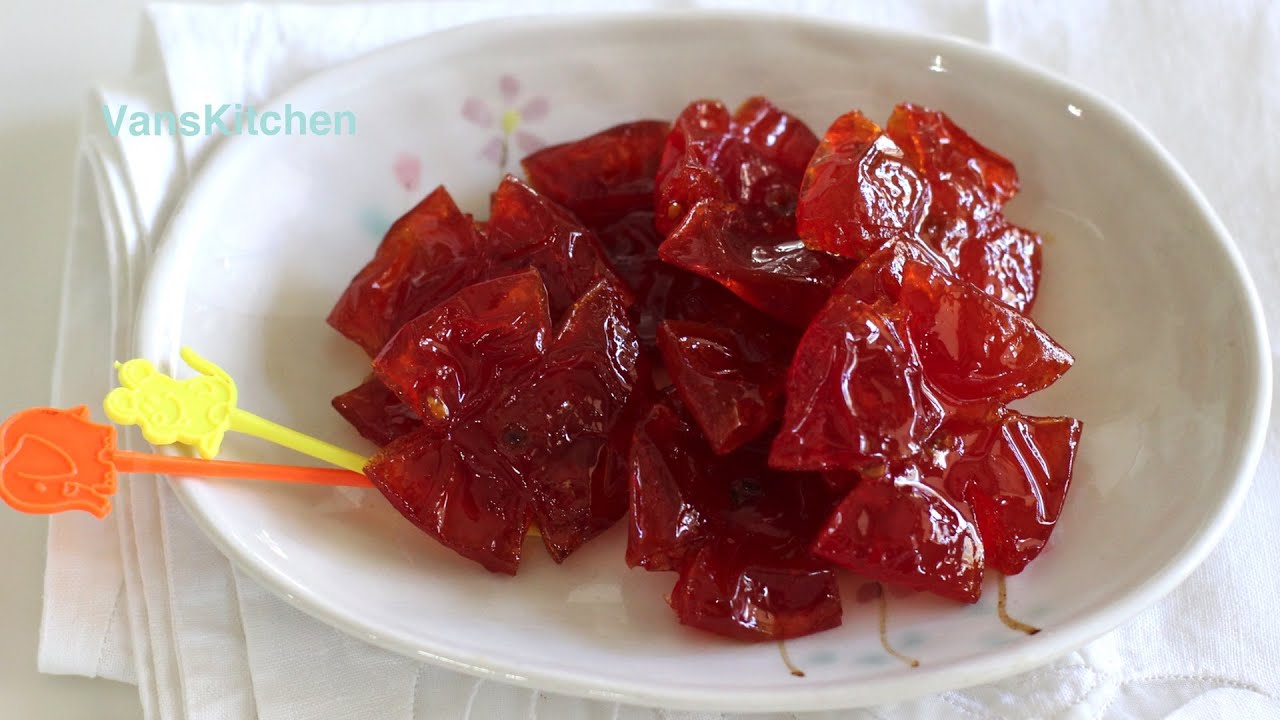 Vietnamese candied tomatoes (Mứt cà chua)
