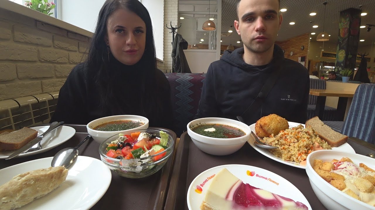 МУКБАНГ С ВАРЕЙ В КАФЕ / БОРЩ / КОТЛЕТА ПО КИЕВСКИ / ПЛОВ / САЛАТ / EATING Mukbang ASMR АСМР 먹방