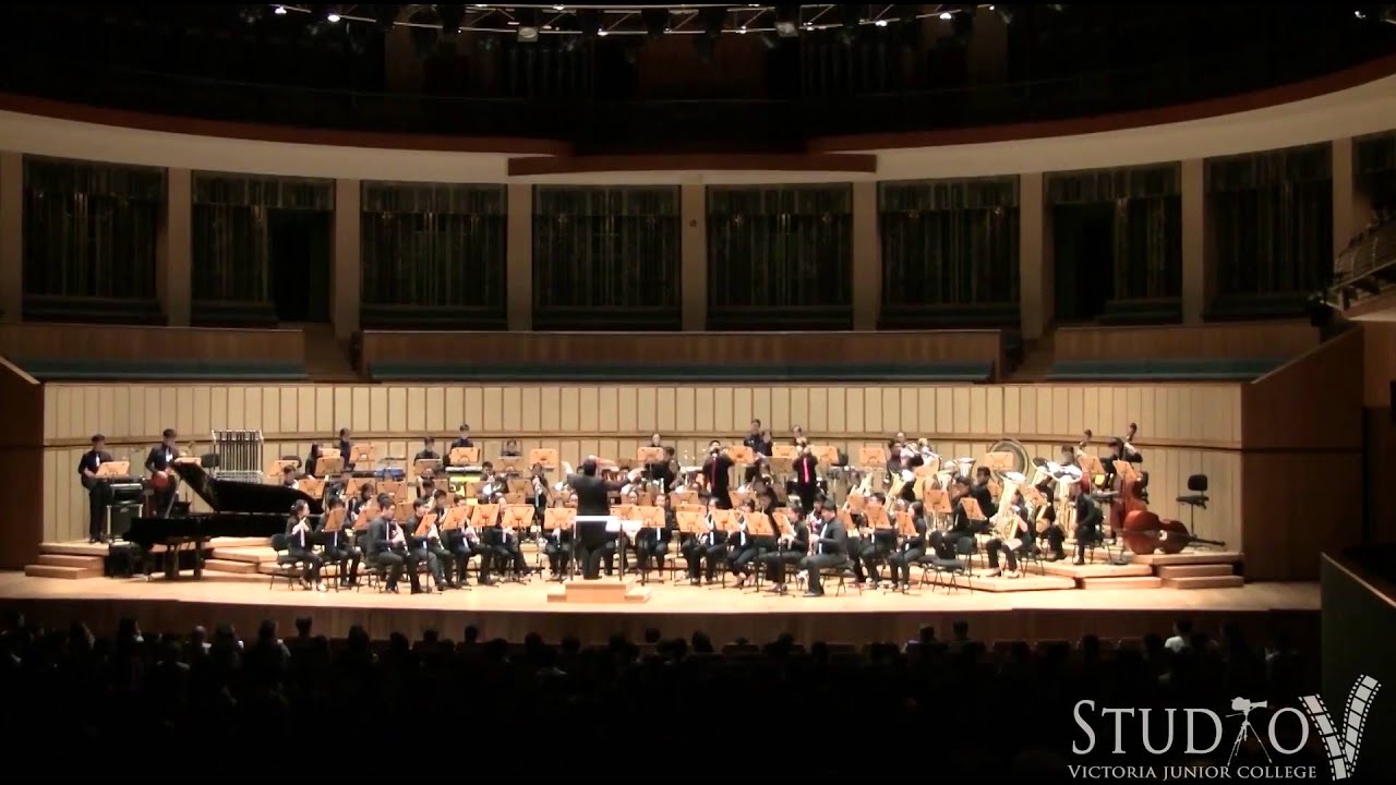 10. AKB48 Medley 1 (Arr. Hideaki Miura)