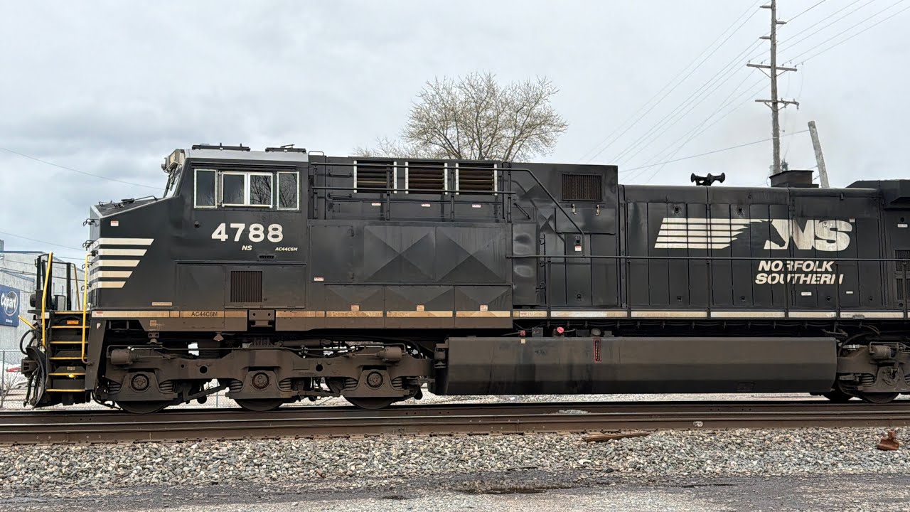03/16/26 NS Intermodal Train at Valley Crossing in Columbus, OH