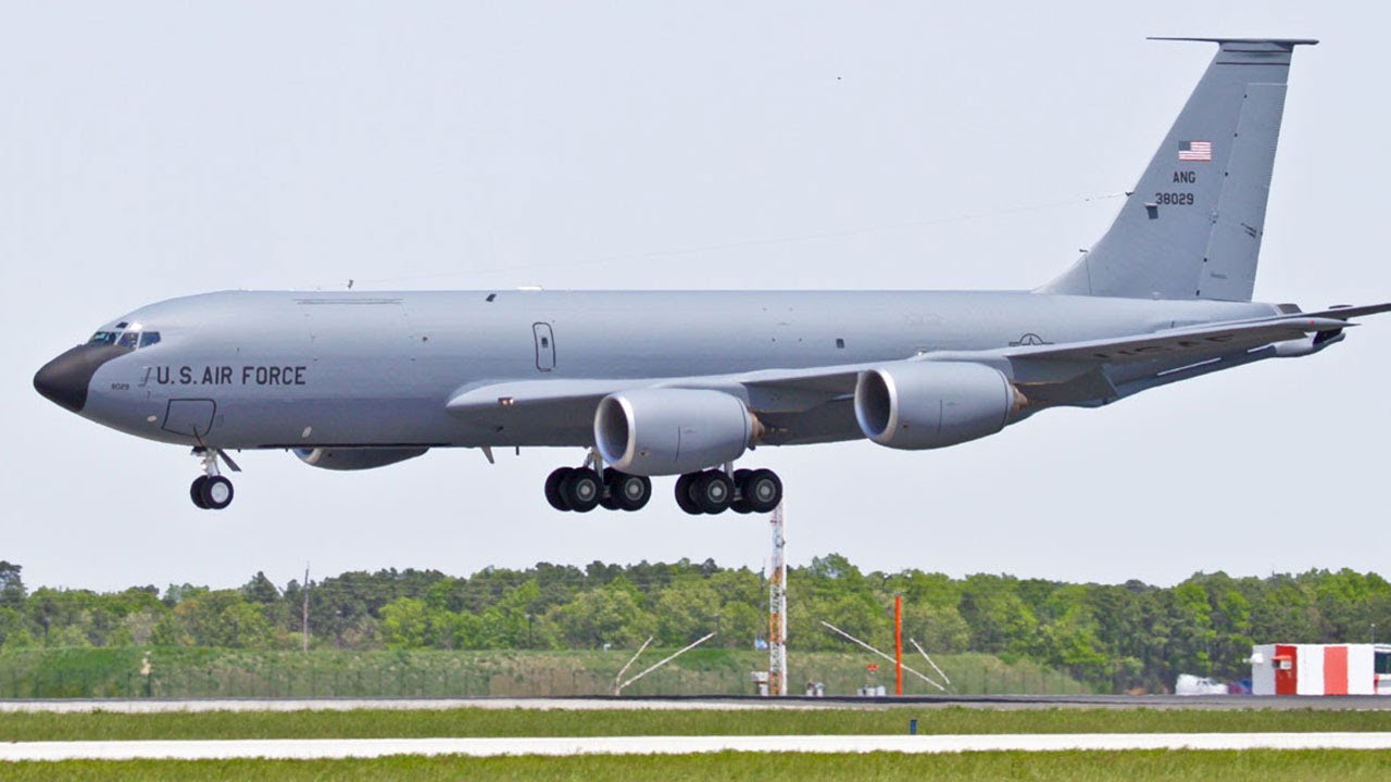 Boeing KC-135 Stratotanker Take Off and Landing • United States Air Force • Video Compilation