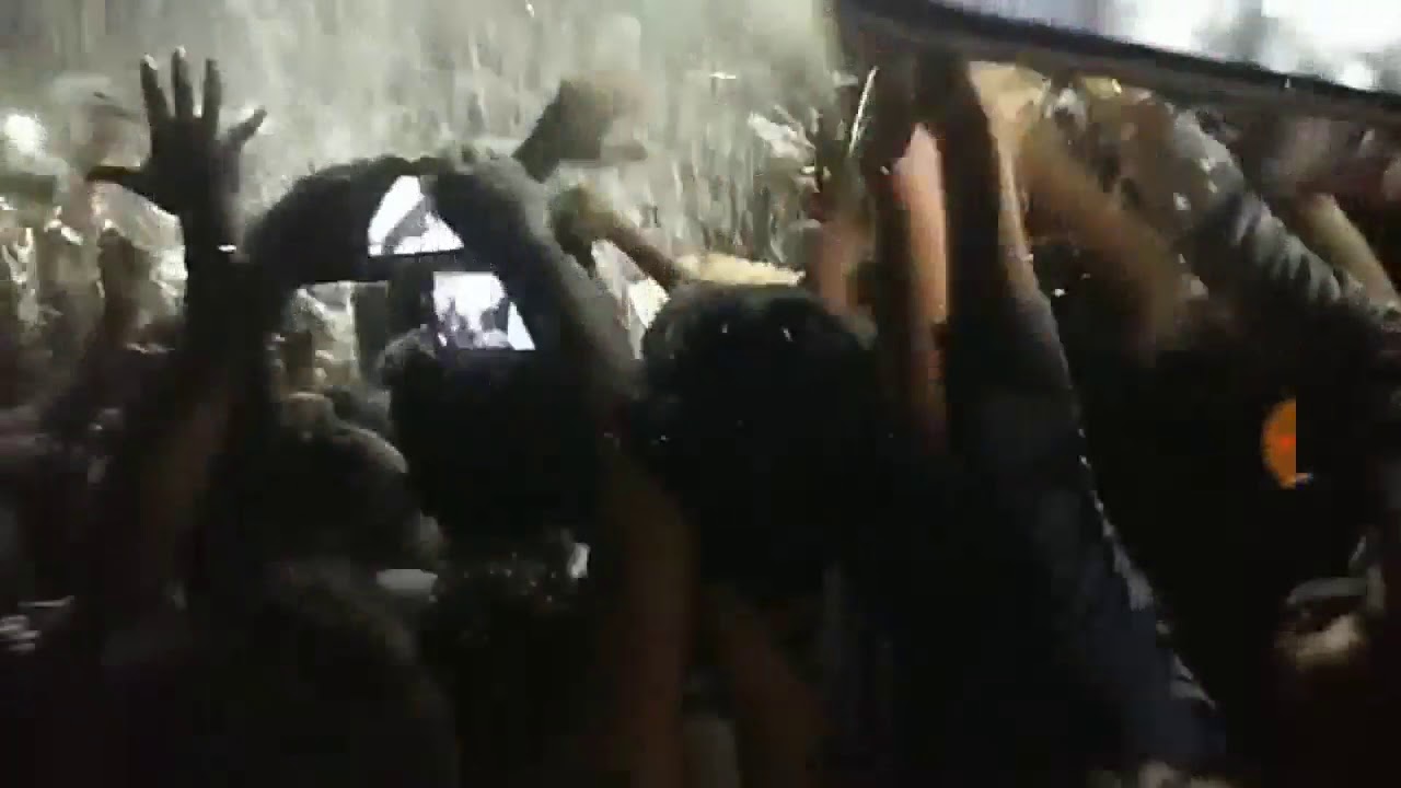 Fans celebrate prabhas birthday grandly || rebel star prabhas birthday celebrations || HBD Prabhas