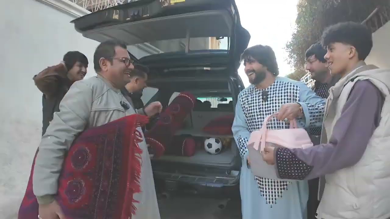مهمان نوازی سردارنظری توسط جوانان هراتی  