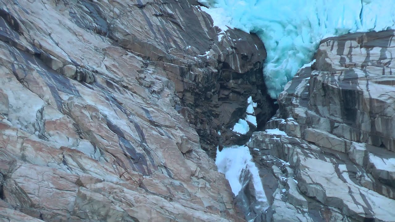 Am Briksdal Gletscher