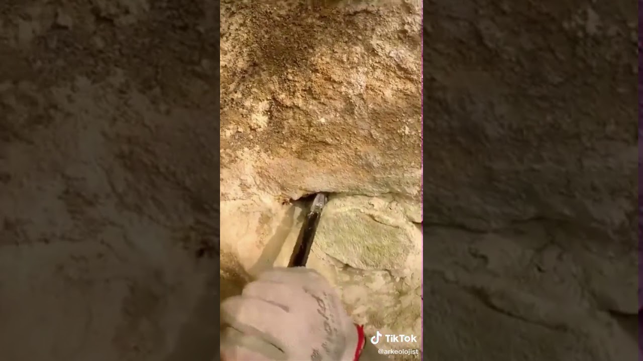 Define Kasası A&ccedil;ma Anı