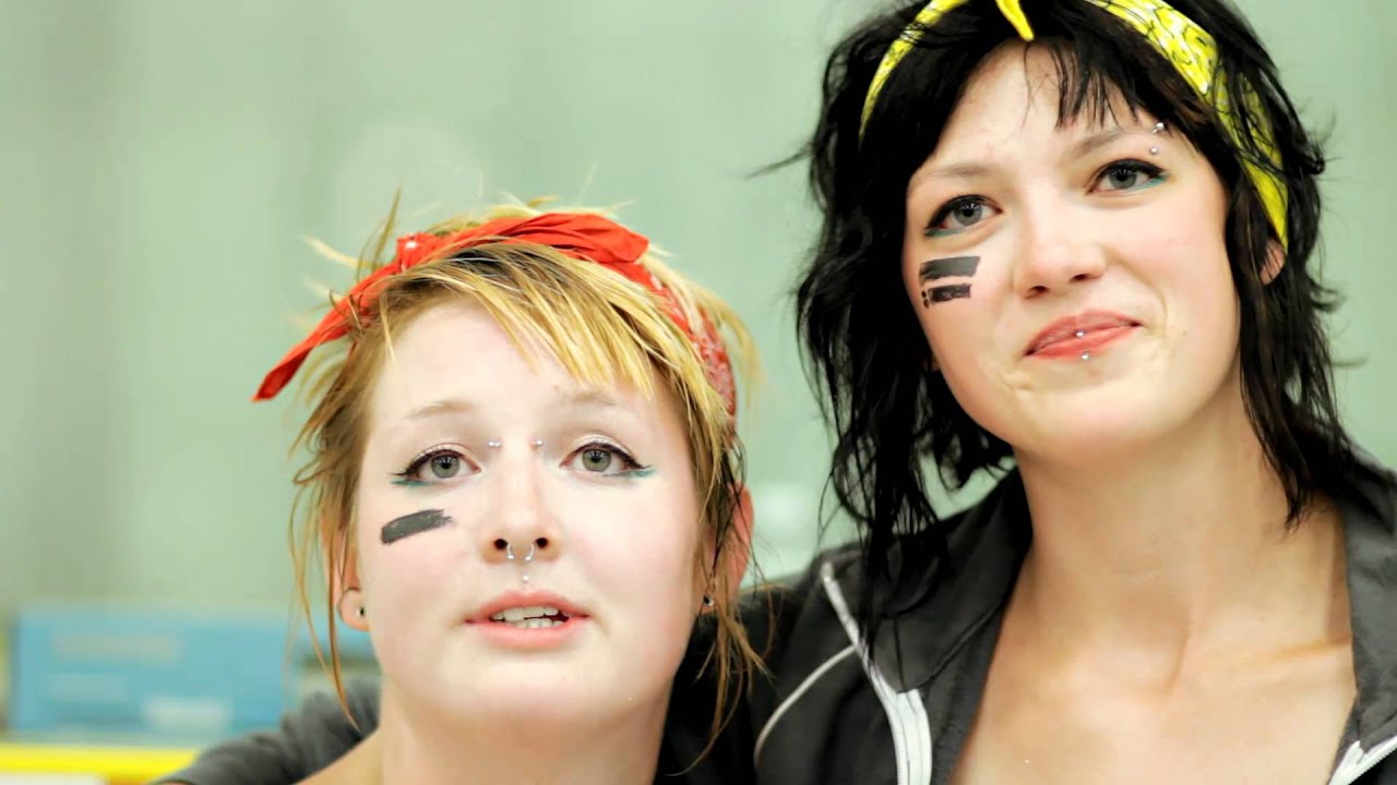 It's a Girl thing..   (Roller Derby)