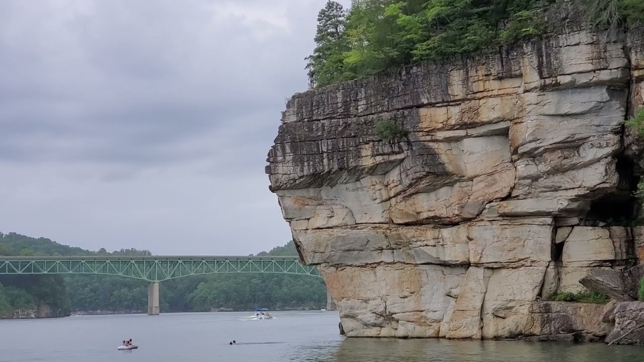 80 ft Cliff Jump at Summersville Lake, WV 8/14/22