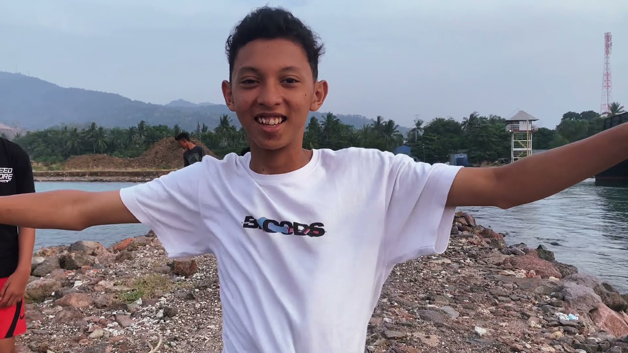 Wisata hit - pulorida beach