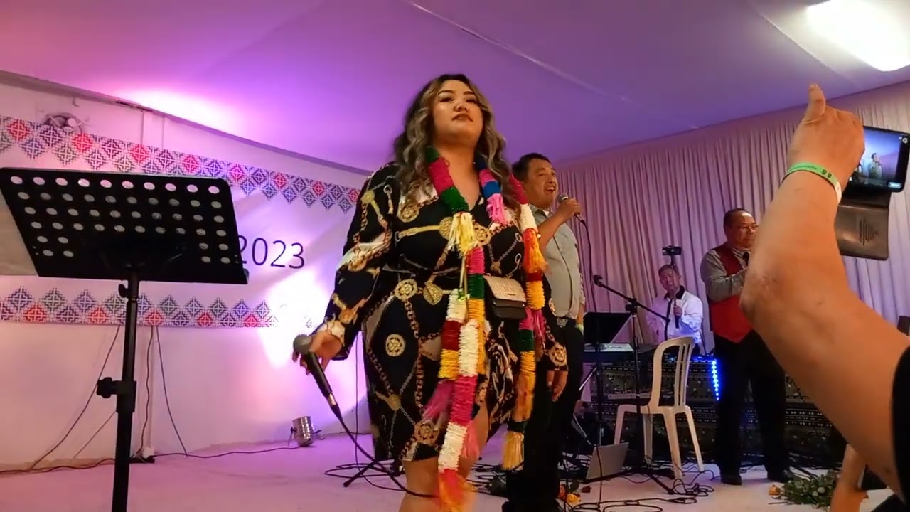 Douachi Yang & Paul Tho (Nîmes France 2023) Dab Ntub Hlub