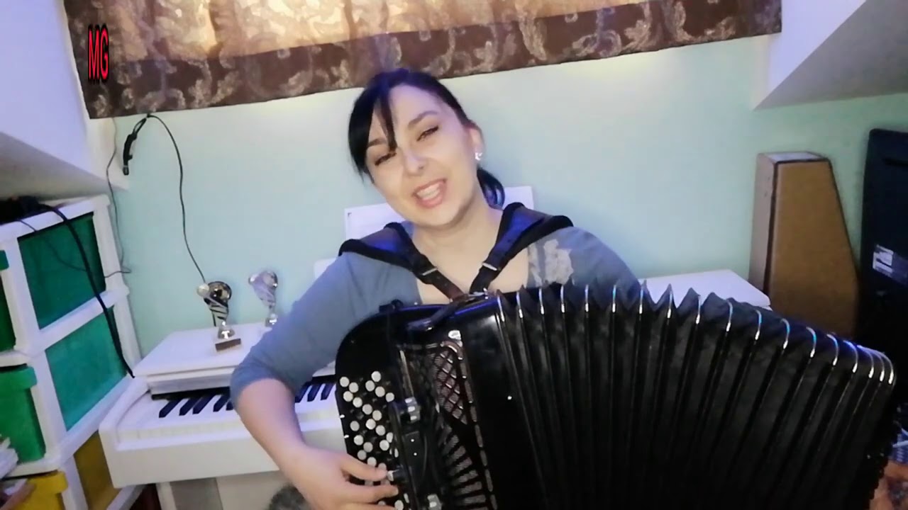 Milica Gogin - Moj živote, šta li mi te truje #uzivo