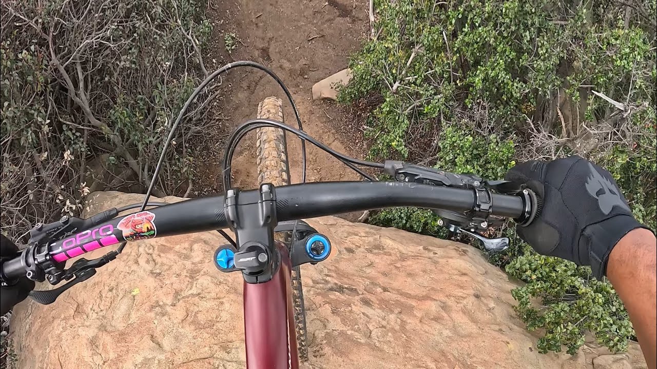 Cómo arreglar un pinchazo en MTB 🚵🏽 sali a rodar después de un mes en Undertow rocky peck CA 