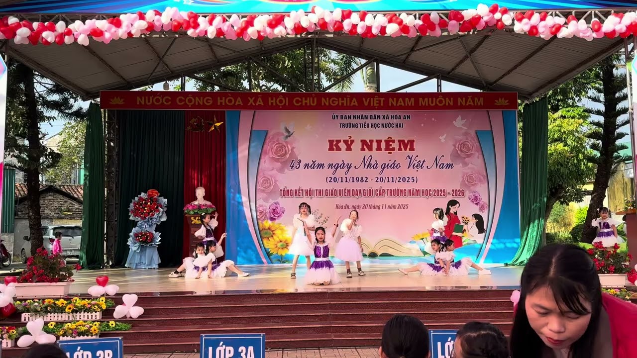 Song ca: Thầy cô là tất cả 