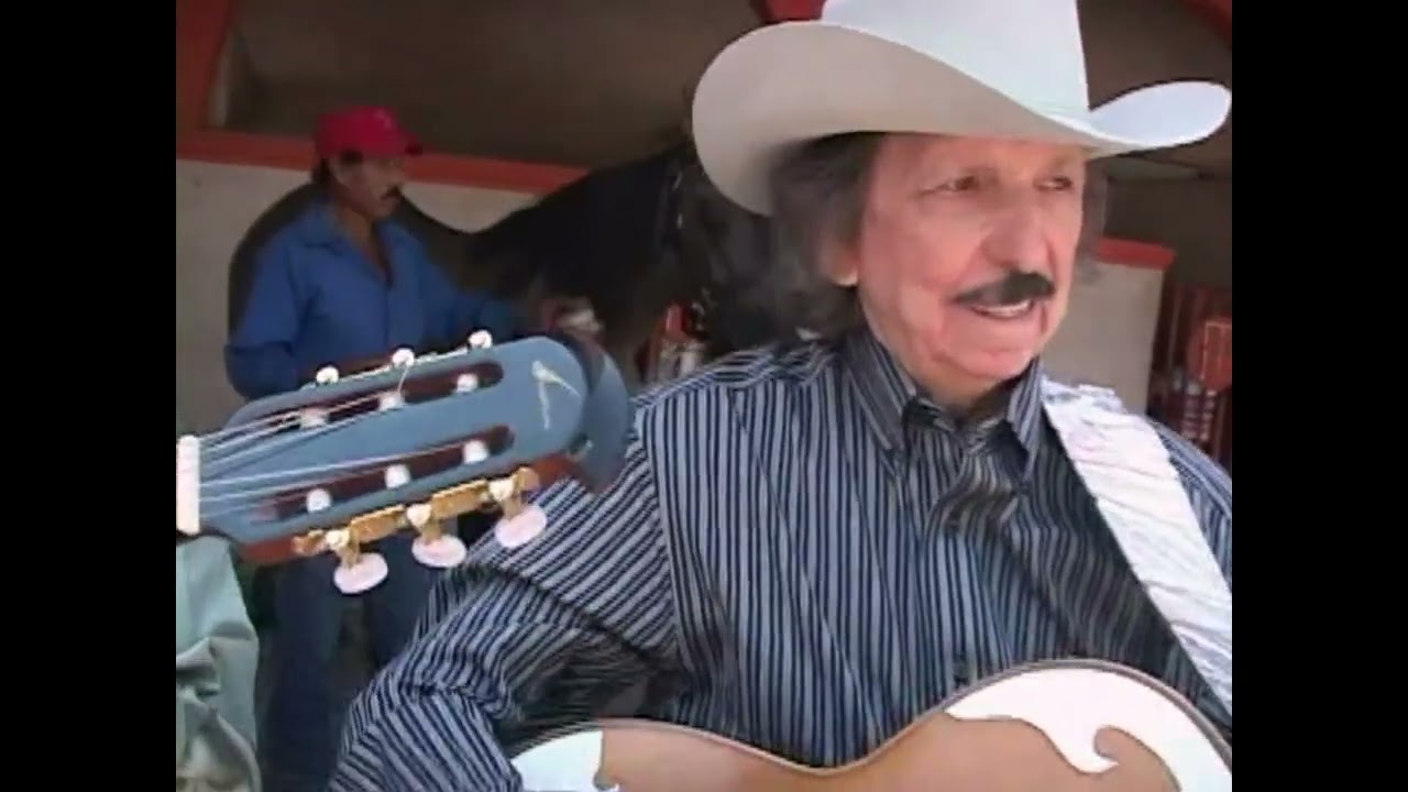 CORRIDO DEL AÑO NUEVO (Video Oficial ) Poncho Villagomez y sus Coyotes del Rio Bravo.
