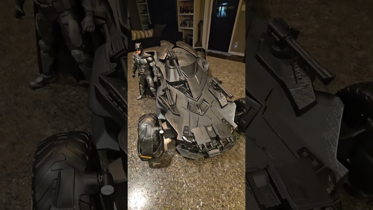 Mcfarlane justice league batmobil 