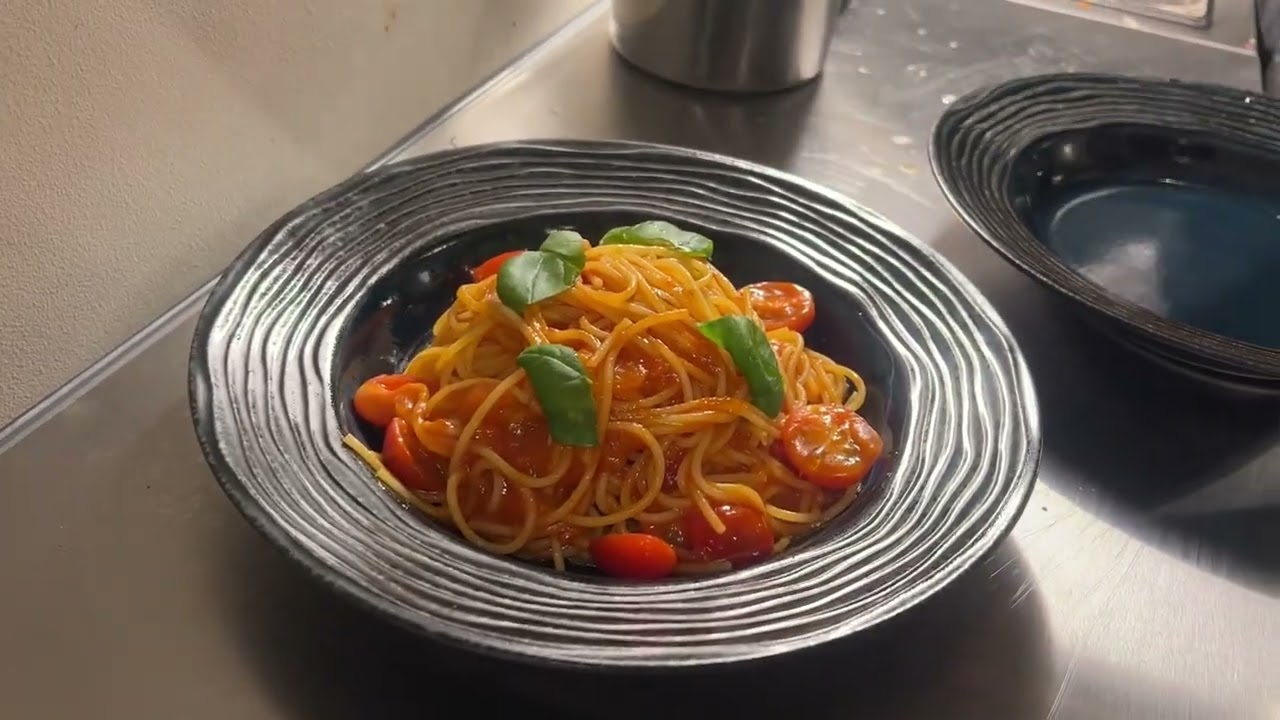 P-robo at Pronto&rsquo;s New E Vino Pasta