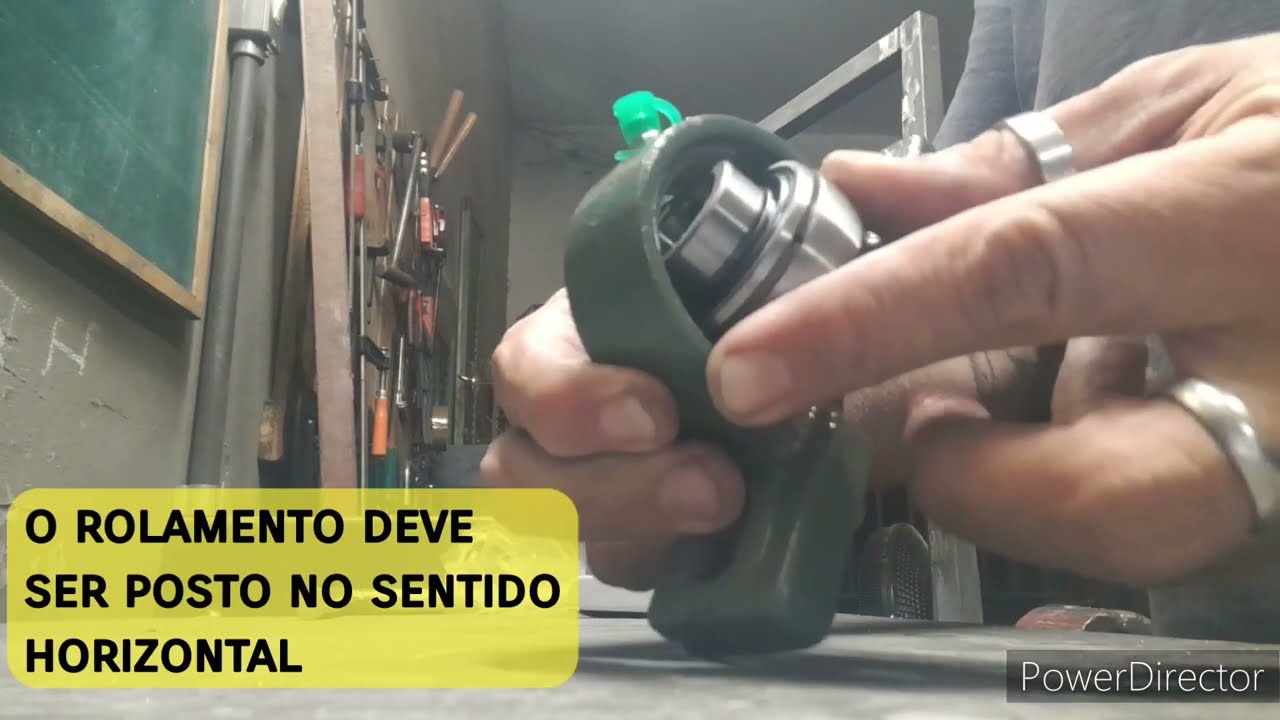 Como colocar o rolamento oscilante em um mancal pedestal?