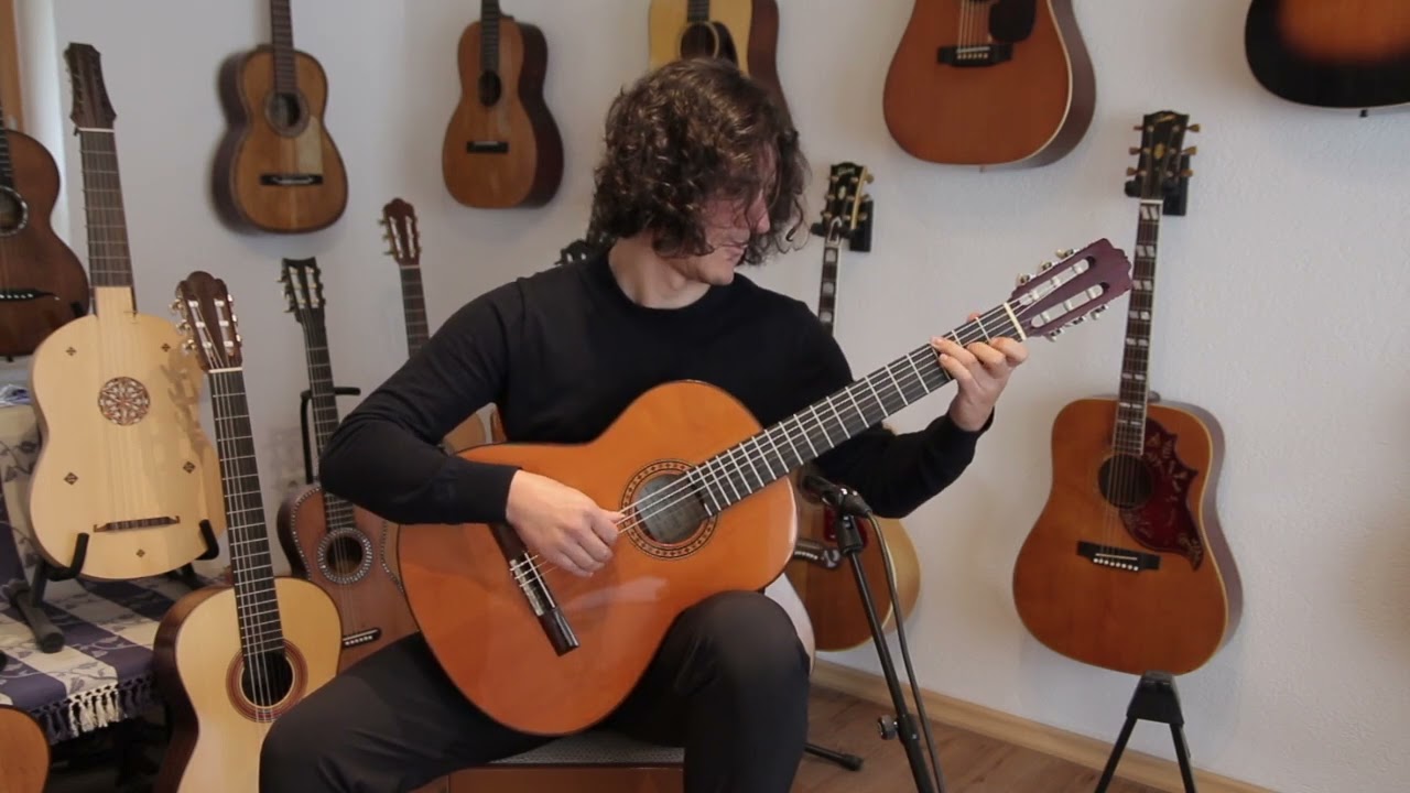 Casa Arcangel Fernandez 1970's &ndash; amazing sounding classical guitar from this famous shop in Madrid